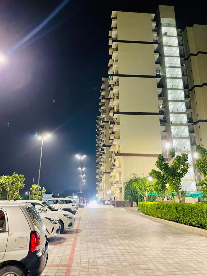 Alankrita Homes 勒克瑙 外观 照片